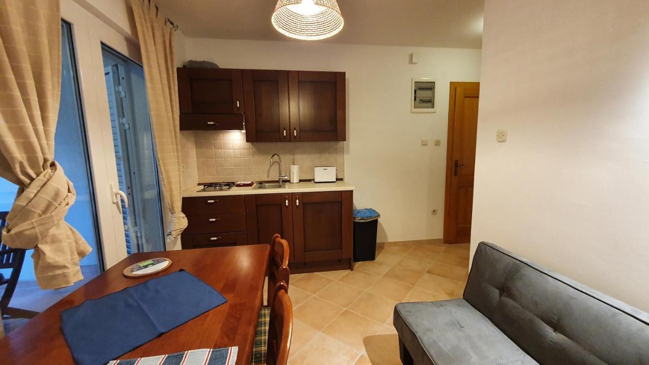 Sea Side Apartments 4* Novi Vinodolski Exterior photo